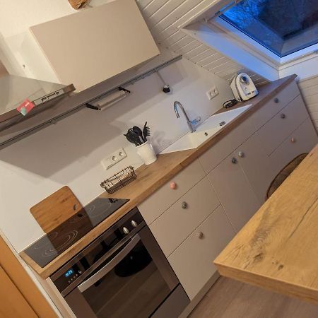 Helles Dachgeschoss-Appartement Krefeld Eksteriør billede